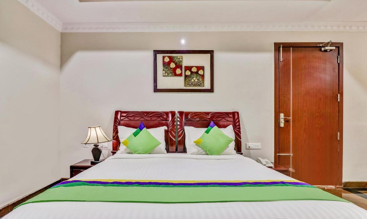 Treebo Symphony Hotels And Resorts Angamally Kizhake Chalakudi Exterior photo