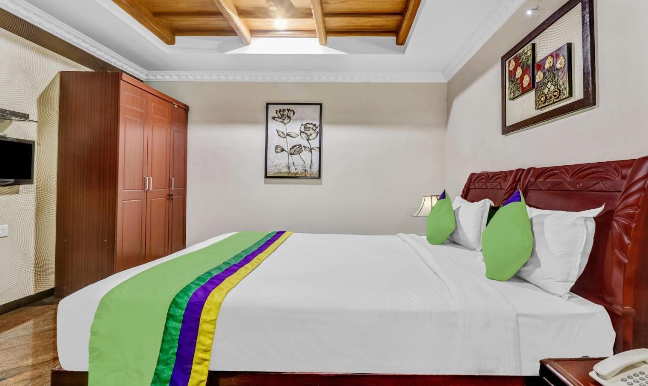 Treebo Symphony Hotels And Resorts Angamally Kizhake Chalakudi Exterior photo